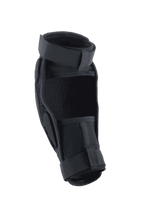 Protection de coude Alpinestars A-Impact Plasma Pro, noir, vue arrière montrant la fermeture à double sangle et les panneaux en maille respirante, design ergonomique pour la protection en VTT
