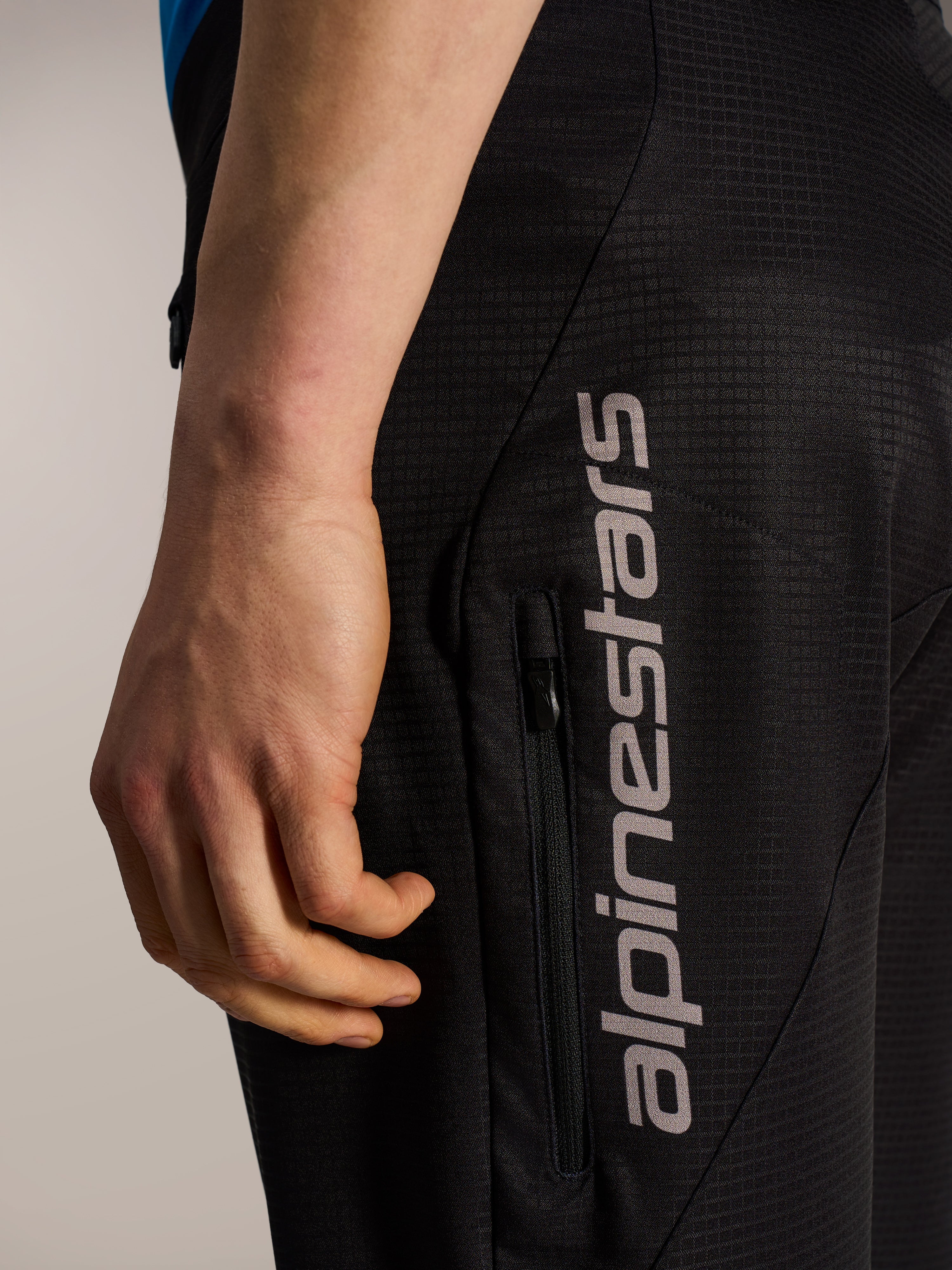 Short A-Dura Elite