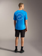 Maillot bleu Alpinestars A-Dura Air SS avec logo dorsal blanc et short A-Dura Ride noir pour le VTT.
