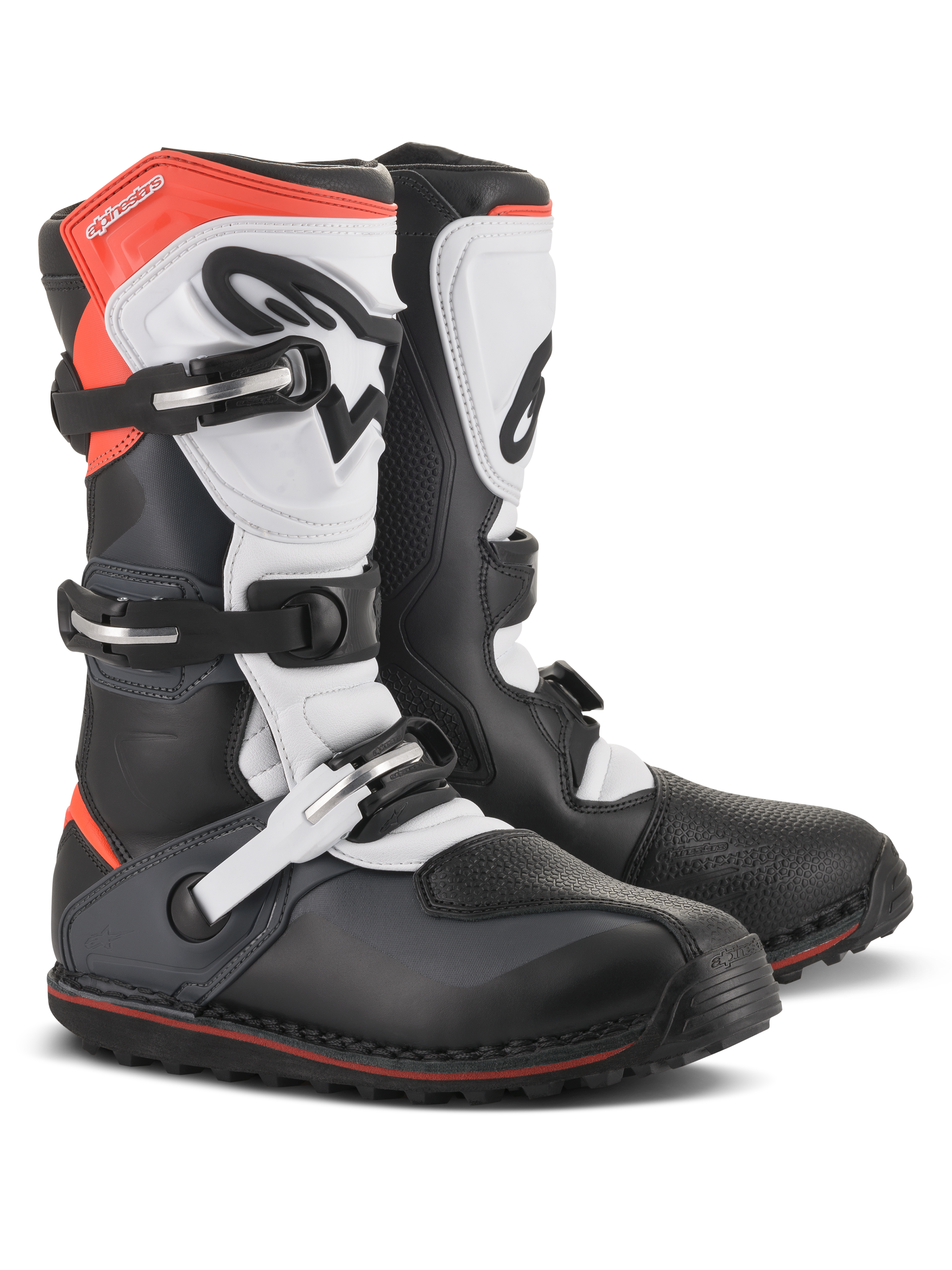 Bottes Alpinestars Tech-T, bottes de moto de trial, noir, blanc et rouge fluo, dotées d'un système de fermeture à triple boucle, d'une plaque protège-tibia ergonomique, d'une protection d'orteils texturée et d'une semelle à crampons à profil bas, design technique de chaussures tout-terrain