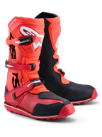 Alpinestars Tech-T, bottes de moto trials, rouge fluo et noir, certifiées CE, construction en cuir et microfibre avec semelle haute adhérence et protection tibia
