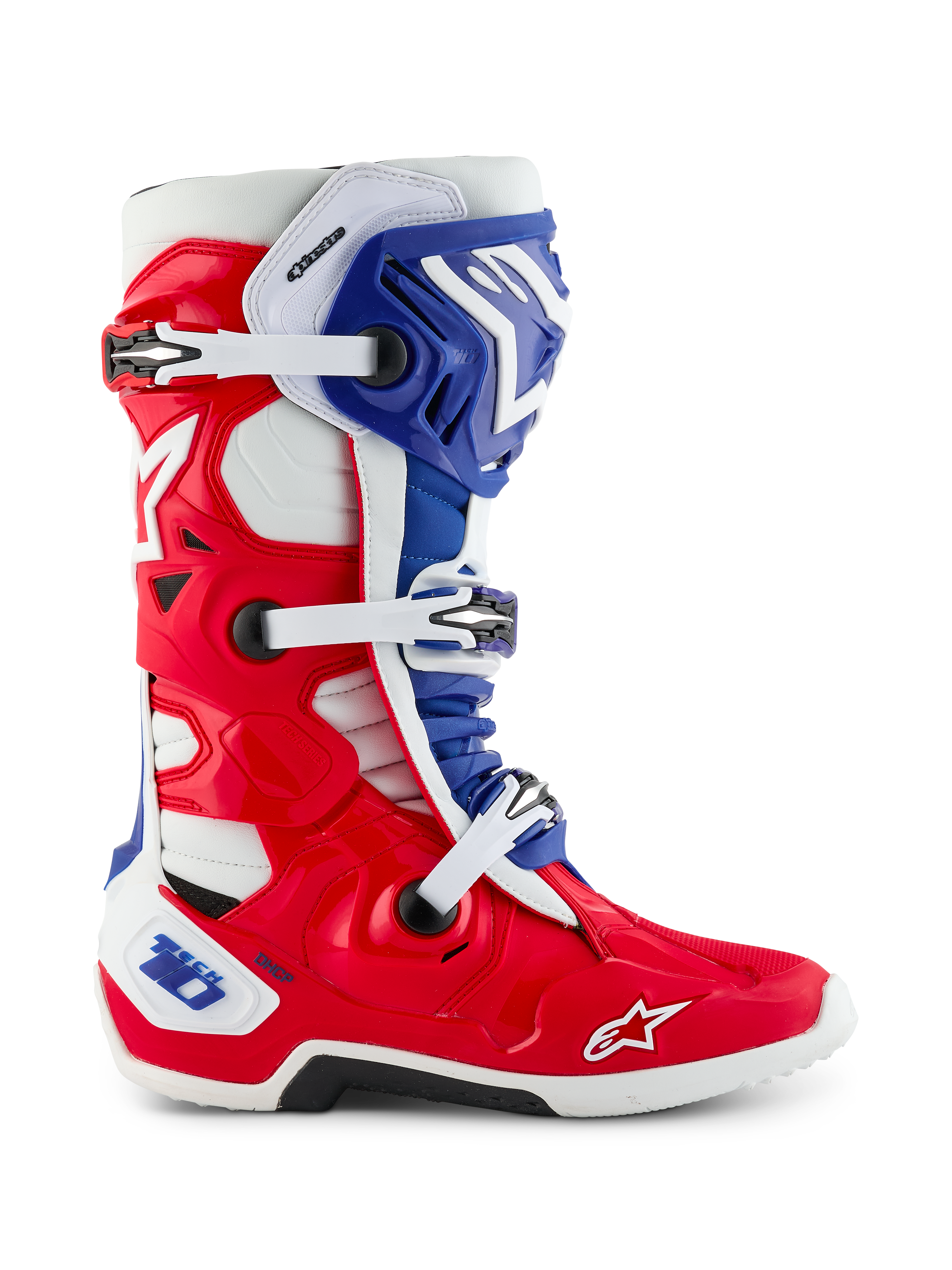 Alpinestars Limited Edition Fortitude Tech 10 Boot, botte de motocross, design patriotique rouge vif, blanc et bleu, vue latérale avec système de fermeture à triple boucle, coque de protection en TPU et logo Alpinestars sur le bout du pied, chaussure tout-terrain haute performance