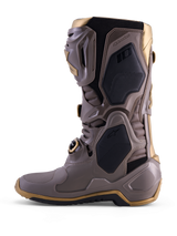 Bottes Alpinestars Tech 10 Air Gold, Earth Brown Gold, coque en TPU et accents dorés, motocross haute performance.