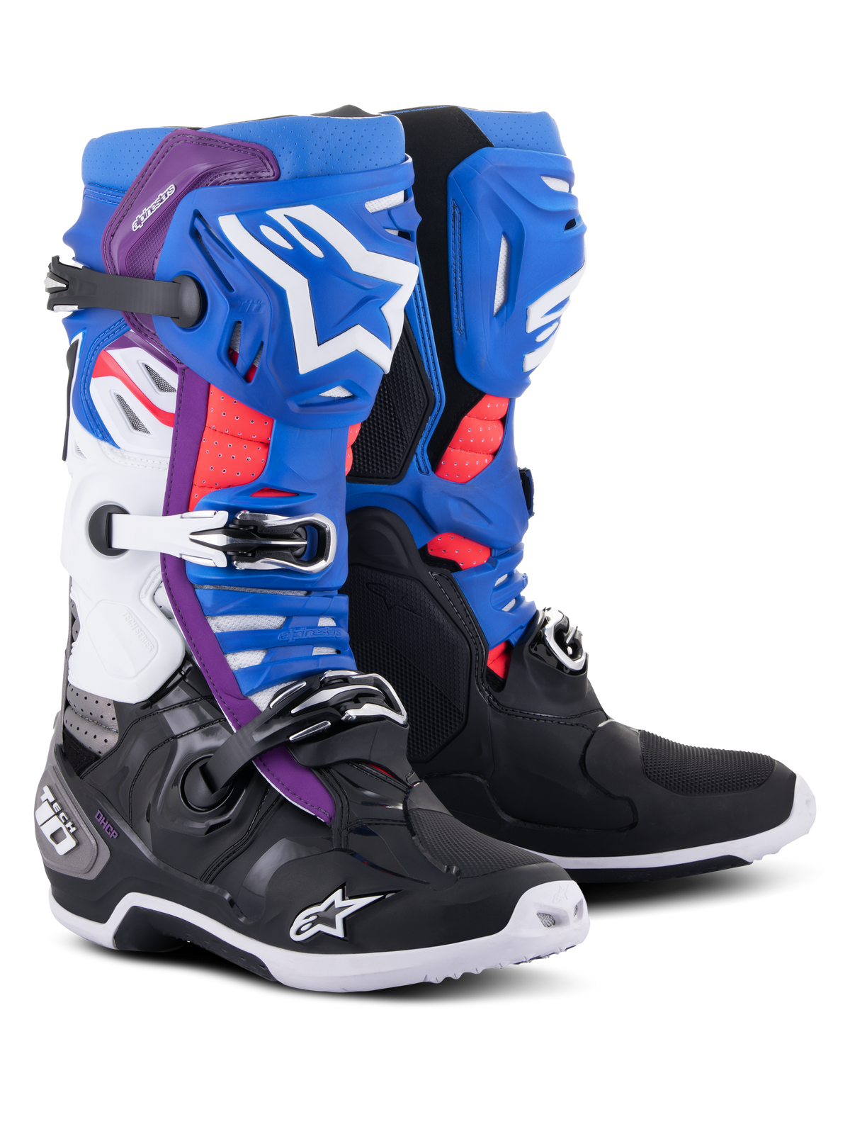 Bottes Alpinestars Tech 10 Supervented, bottes de motocross, noir, bleu émail, violet et blanc, dotées de plaques de tibia ventilées avec marquage Alpinestars blanc, accents en maille rouge et fermetures à boucles sécurisées pour une performance tout-terrain
