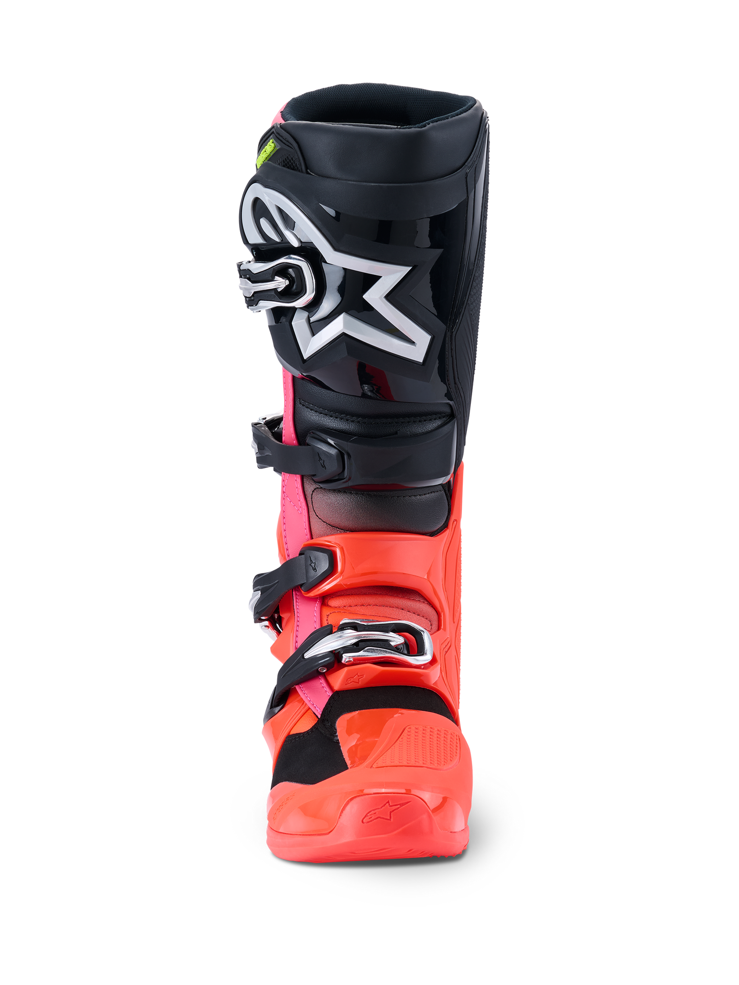 Bottes Alpinestars Tech 7, bottes de motocross, noir, rouge fluo et rose fluo, vue de face présentant une plaque tibiale noire avec un grand logo Astars blanc, une structure inférieure rouge et rose fluorescent et un système de fermeture à boucles argentées