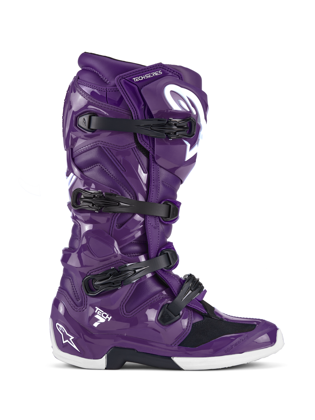 Bottes Alpinestars Tech 7, bottes de motocross tout-terrain, pourpre brillant avec boucles noires et détails blancs, vue latérale, système de fermeture à quatre sangles, logo Star blanc sur le talon et le tibia, construction en TPU durable pour des performances tout-terrain