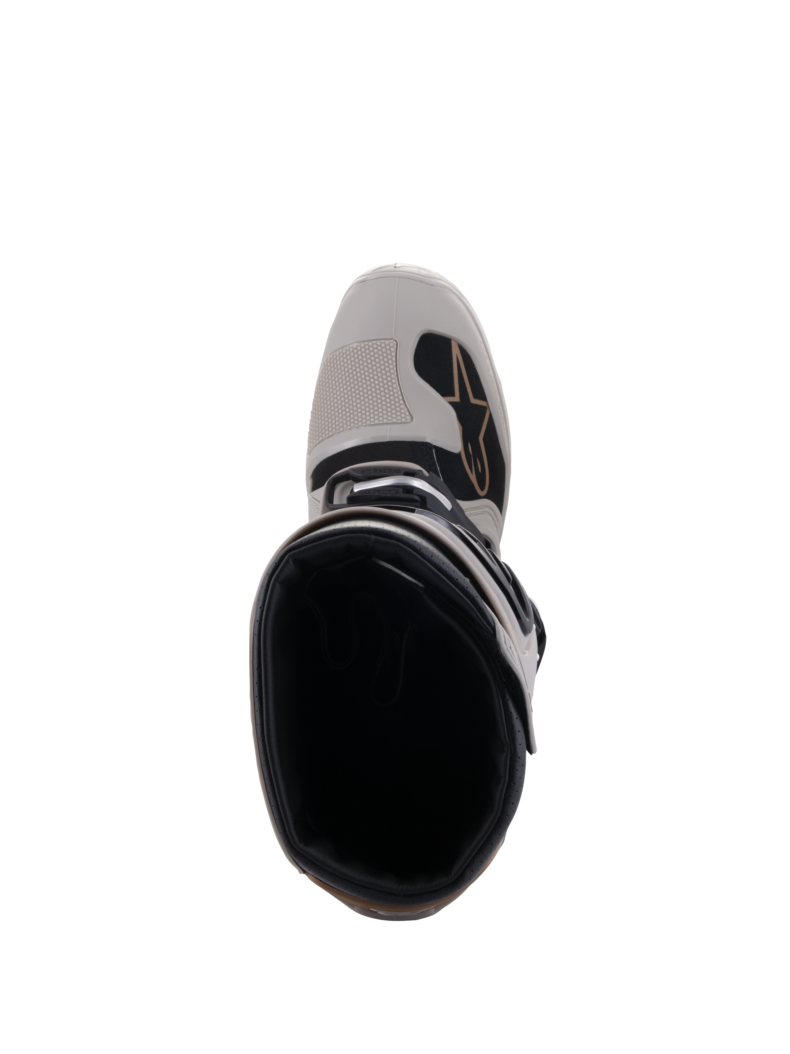 Bottes Alpinestars Tech 7 Enduro Drystar®, Gris Sable, vue de dessus de l'ouverture de la botte et de la pointe renforcée, avec détails noirs et logo Alpinestars, chaussures de moto tout-terrain imperméables