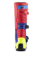 Bottes Alpinestars Tech 3, bottes de motocross, rouge vif, bleu foncé et jaune fluo, vue arrière avec contrefort de talon jaune fluo, tige rouge et panneaux de support bleus, construction robuste pour le tout-terrain