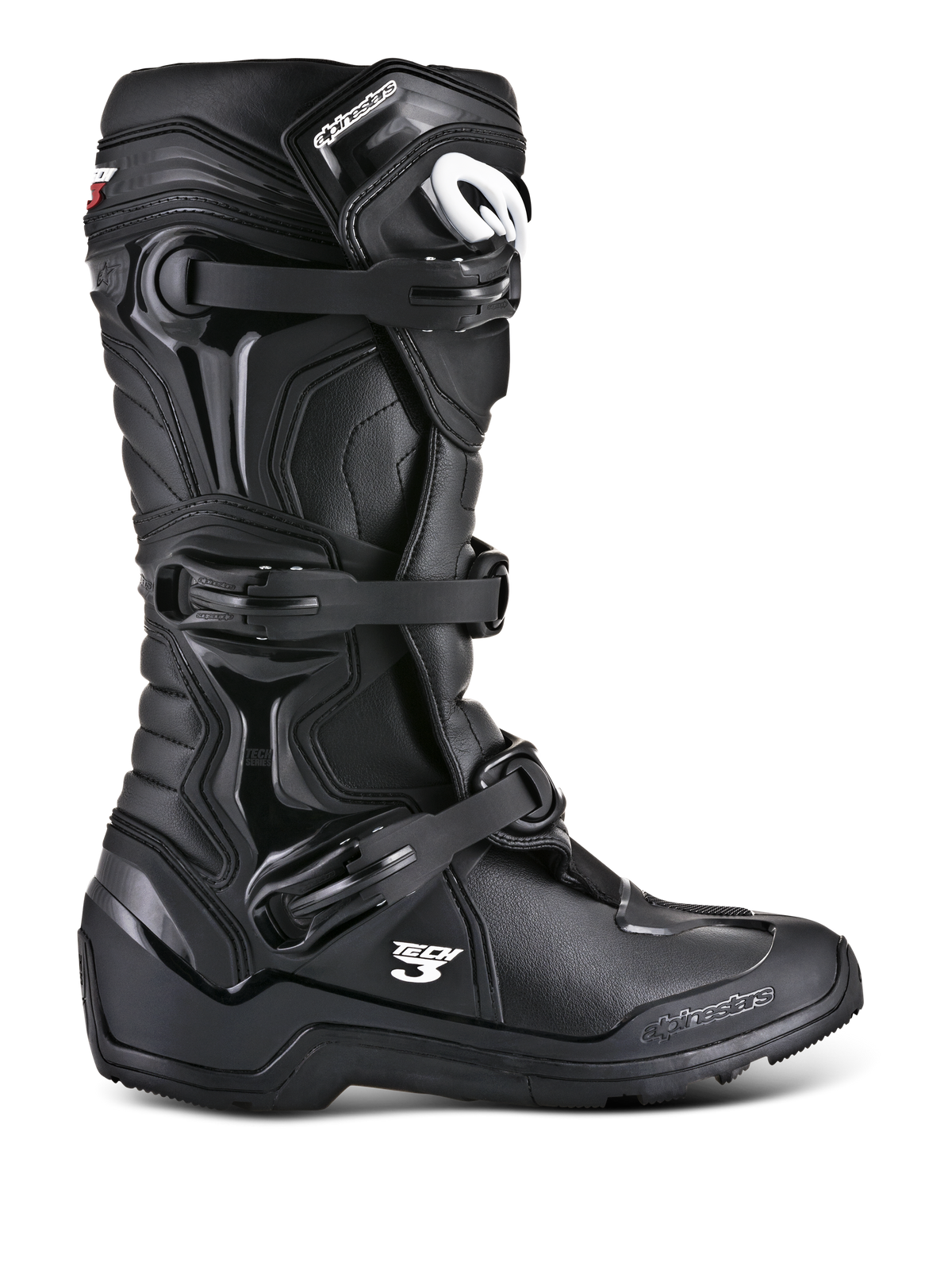 Bottes Alpinestars Tech 3 Enduro, bottes de moto tout-terrain noires, profil latéral montrant le système de fermeture à triple boucle, panneaux de protection en TPU renforcés, semelle à crampons haute adhérence et marquage Alpinestars blanc.