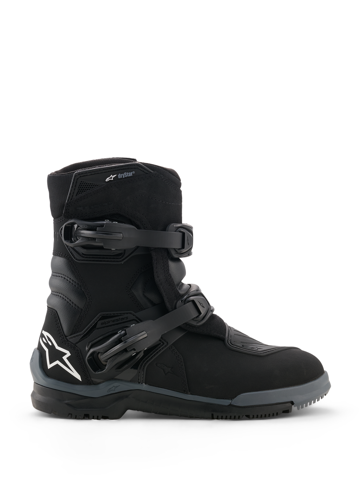 Bottes Alpinestars Belize V2 Drystar®, bottes de moto noires, vue de profil avec deux boucles de fermeture réglables, logo étoile Alpinestars blanc sur le talon, semelle tout-terrain robuste et conception imperméable pour le pilotage adventure