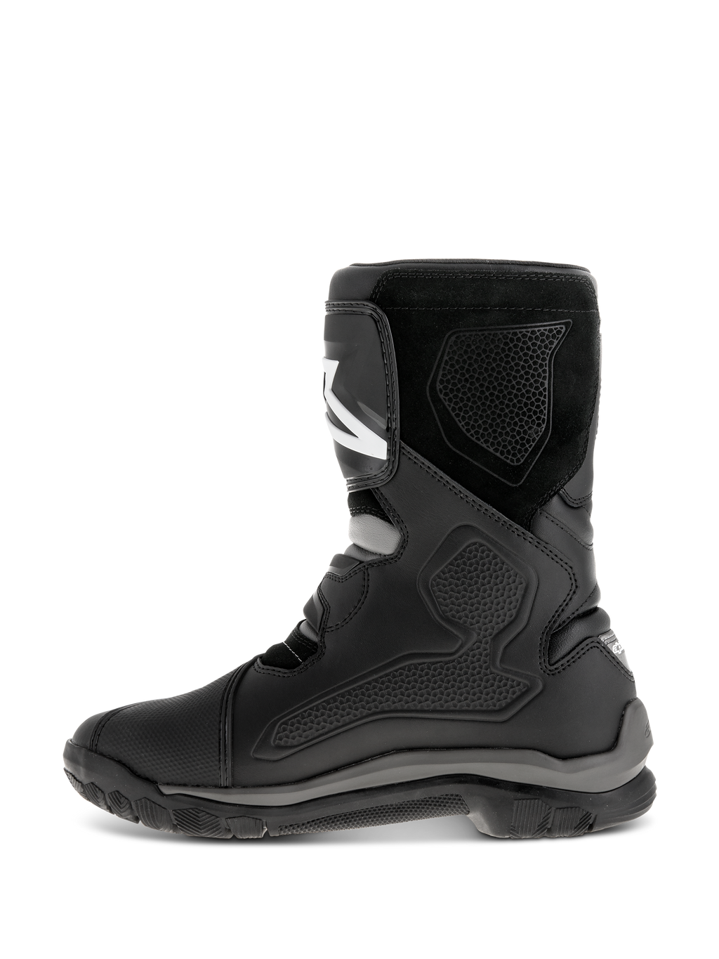 Bottes Alpinestars Belize Drystar®, bottes de moto noires, vue de profil montrant la construction en cuir avec panneaux de protection en TPU, texture en daim et semelle extérieure robuste en caoutchouc vulcanisé pour l'aventure et le touring