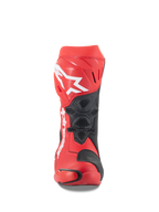 Bottes Alpinestars Supertech R, rouge éclatant et rouge fluo, vue de face avec un grand logo Astars blanc sur le protège-tibia, panneaux de ventilation en mesh noir, design racing technique pour la performance sur circuit moto