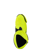 Alpinestars Supertech R Boots, bottes de course moto, jaune fluo et noir, vue de dessus de l'intérieur de la botte, finition jaune néon éclatante avec accents noirs et détails de la guêtre