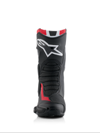 Bottes Alpinestars Honda SMX-6 V3, bottes de moto haute performance, noir, rouge vif et blanc, vue de face avec un grand logo Alpinestars blanc sur le tibia, des zones de flexion en maille texturée et un profil de protection aérodynamique