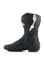 Bottes Alpinestars Honda SMX-6 V3, bottes de moto de performance, noires avec accents rouge vif et blanc, profil latéral interne, construction en microfibre durable, panneaux de protection en TPU et marquage Honda embossé
