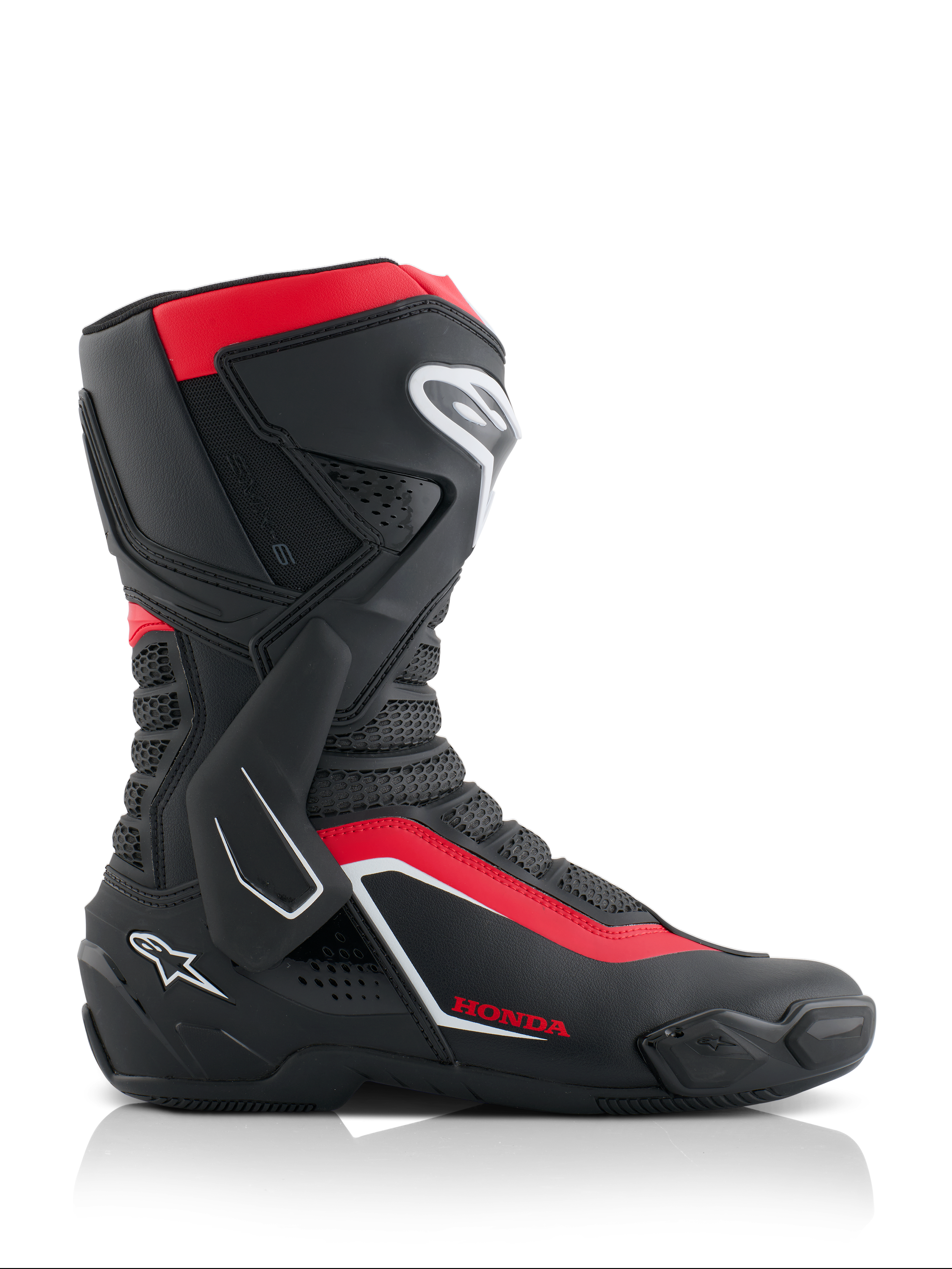 Bottes Alpinestars Honda SMX-6 V3, bottes de pilotage haute performance, noir, rouge vif et blanc, vue latérale montrant la construction en microfibre avec protection en TPU, renfort latéral de cheville et marquage Honda, équipement professionnel de route et de course moto