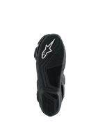 Bottes Alpinestars Honda SMX-6 V3, vue de la semelle, semelle extérieure en caoutchouc noir avec logo Alpinestars blanc, design texturé adhérent pour une précision sur les commandes de la moto
