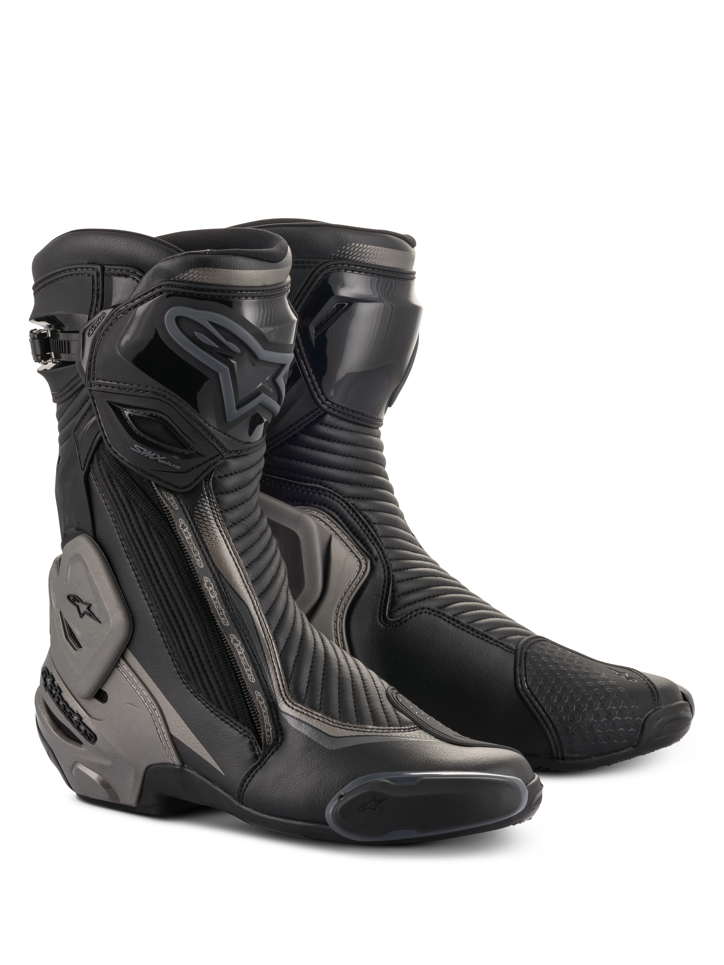 Bottes Alpinestars SMX Plus V2, bottes de moto de course et de sport, noir et gris foncé, dotées de la protection de cheville avancée Multi-Link Control, d'une plaque de tibia en TPU et de sliders remplaçables, construction profilée en microfibre pour la conduite sur route