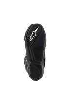 Alpinestars SMX-6 V2 Ventilées, bottes racing noires, vue rapprochée de la semelle extérieure en caoutchouc texturée avec logo Alpinestars blanc