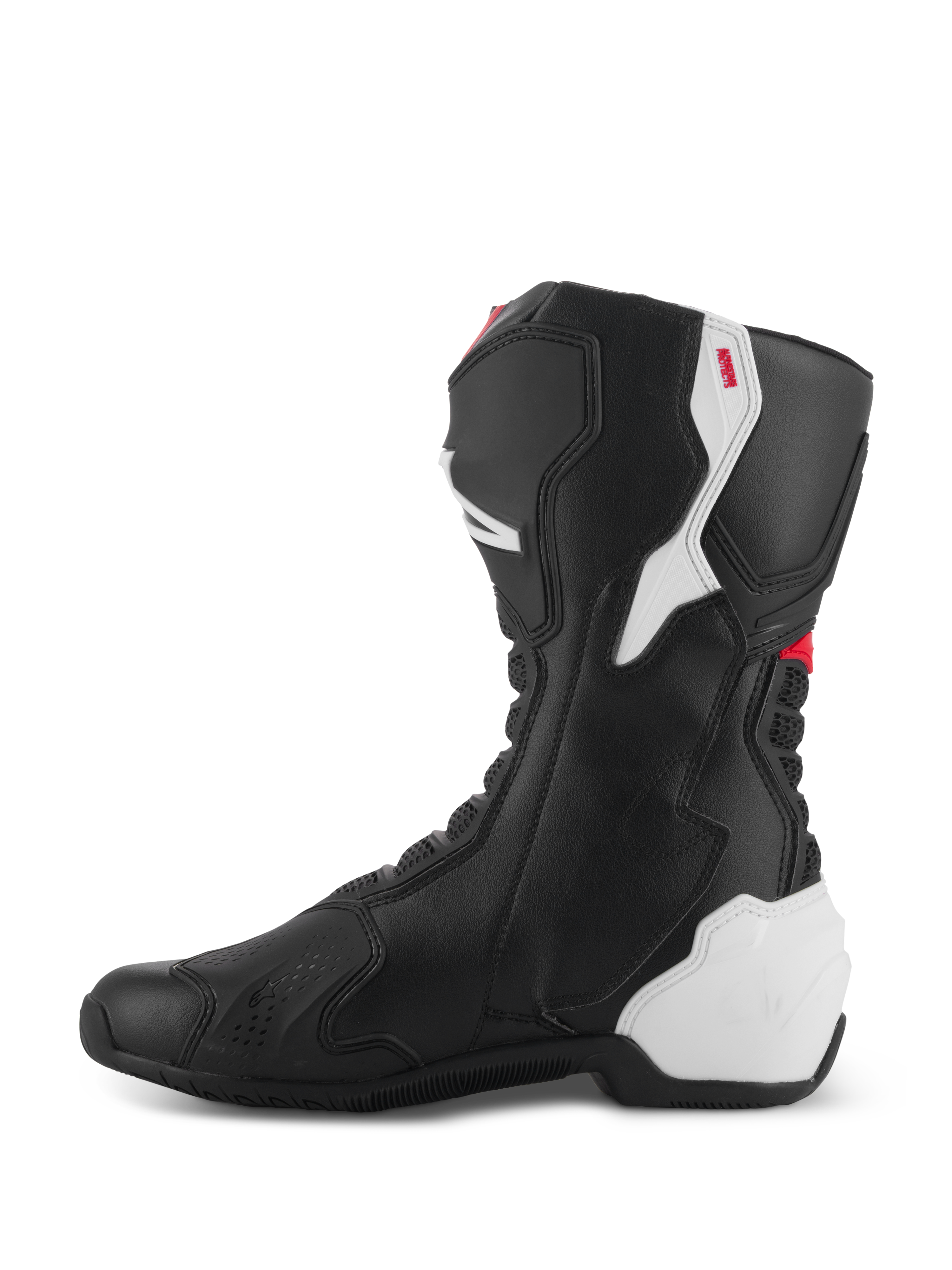 Bottes Alpinestars SMX-6 V3, bottes de moto de performance, graphisme noir, blanc et rouge, vue latérale médiane, construction en microfibre noire avec panneaux de protection en TPU blanc sur le talon et le mollet, accents rouges et zones en accordéon flexibles pour une mobilité et une protection accrues.