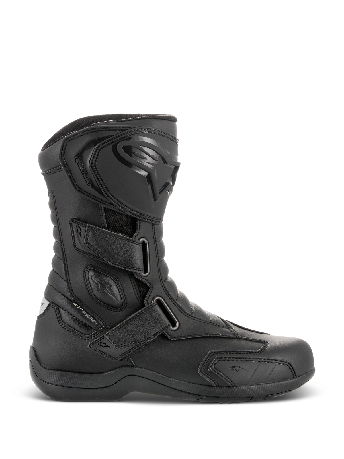 Bottes Alpinestars Radon Drystar®, bottes de moto touring noires imperméables, vue de profil avec trois sangles auto-agrippantes réglables, plaque de tibia protectrice en TPU avec logo Alpinestars, protection de cheville renforcée et semelle vulcanisée durable.