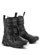 Bottes Alpinestars Stella RT-7 Touring Drystar® pour femme, noires, bottes de moto touring imperméables dotées de trois sangles Velcro, d'une double fermeture éclair et d'une semelle robuste avec des accents blancs.