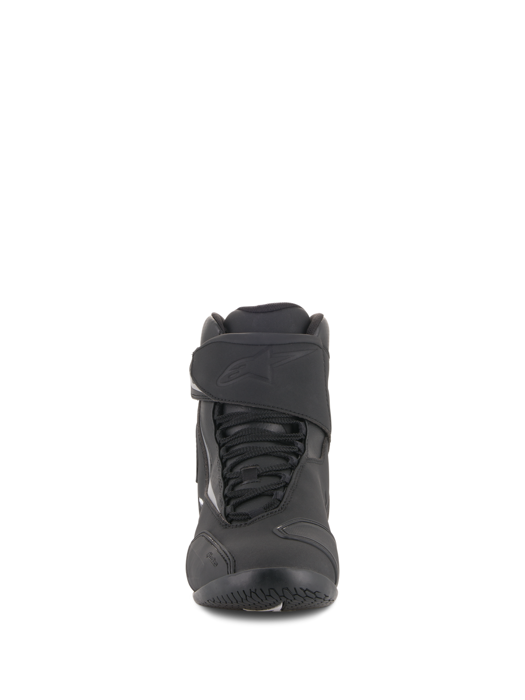Chaussures imperméables Alpinestars Fastback 2 Drystar®, noir et blanc, vue de face présentant le système de laçage avec sangle réglable à crochets et boucles, logo embossé, conception durable en cuir et microfibre pour la conduite sur route