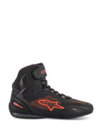 Chaussures Alpinestars Faster-3 Rideknit®, chaussure de moto, noir et rouge fluo, vue de profil latéral, tige en maille respirante et microfibre, logo et marquage Alpinestars rouge fluorescent, chaussure de protection légère pour la conduite sur route et urbaine