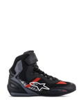 Alpinestars Faster-3 Rideknit®, chaussures de moto montantes, noires avec accents gris et rouge vif, logo étoile blanc, construction en maille tricotée respirante, sangle à la cheville, panneaux texturés gris, semelle noire et grise