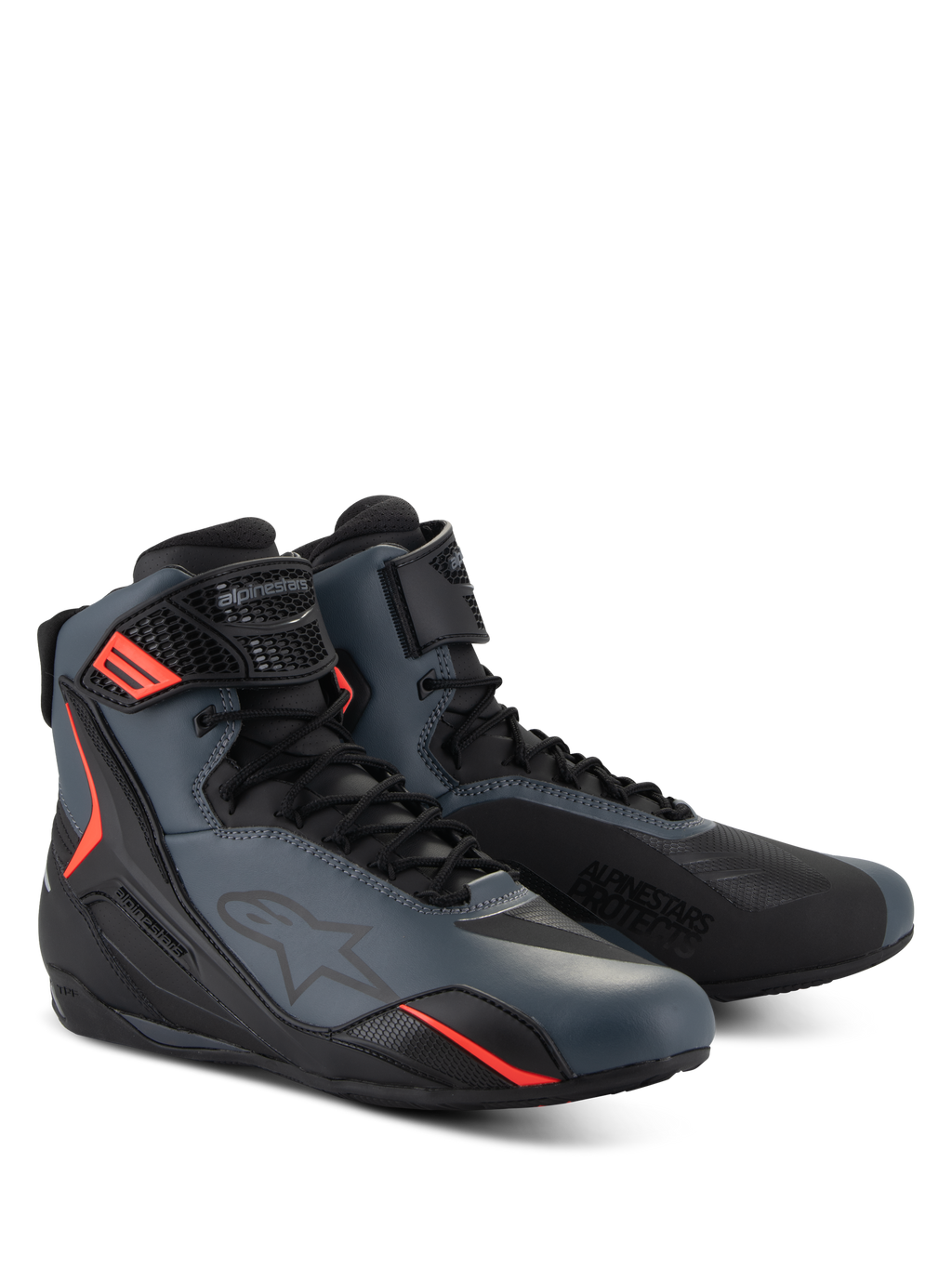 Chaussures Alpinestars Faster-4, chaussures de moto, Noir, Gris et Rouge Fluo, tige en microfibre sans couture avec panneaux de protection en TPU, fermeture à lacets avec sangle à crochet et boucle, profil aérodynamique sportif pour la conduite sur route