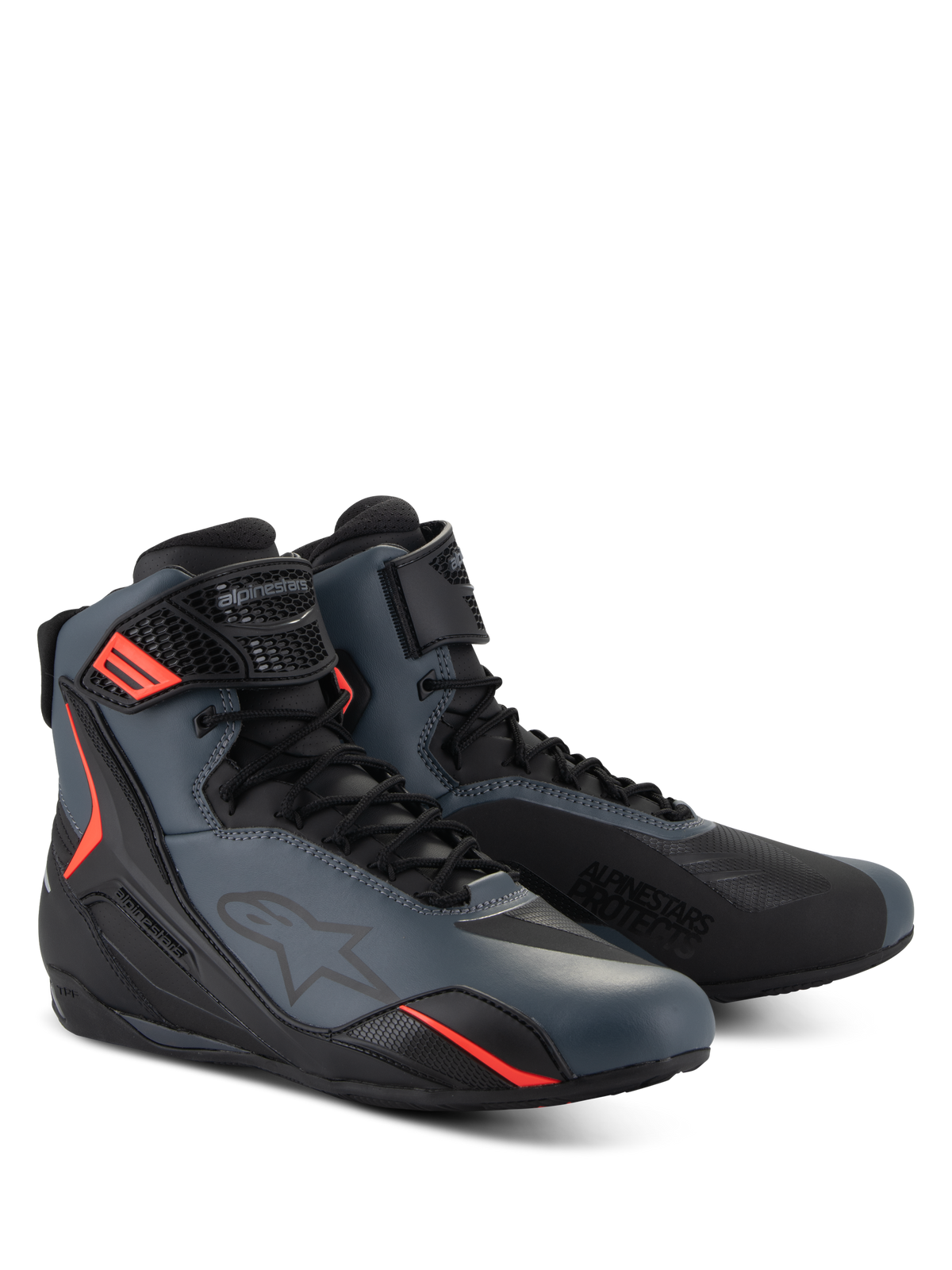 Chaussures Alpinestars Faster-4, chaussures de moto, Noir, Gris et Rouge Fluo, tige en microfibre sans couture avec panneaux de protection en TPU, fermeture à lacets avec sangle à crochet et boucle, profil aérodynamique sportif pour la conduite sur route