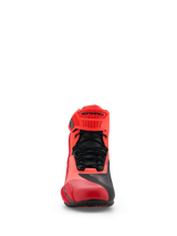 Chaussures Alpinestars MM93 Faster-4, chaussures de moto, rouge fluo et rouge vif avec des accents noirs, vue de face présentant des lacets noirs, une sangle réglable en TPR rouge avec le logo Alpinestars et une construction en microfibre légère.