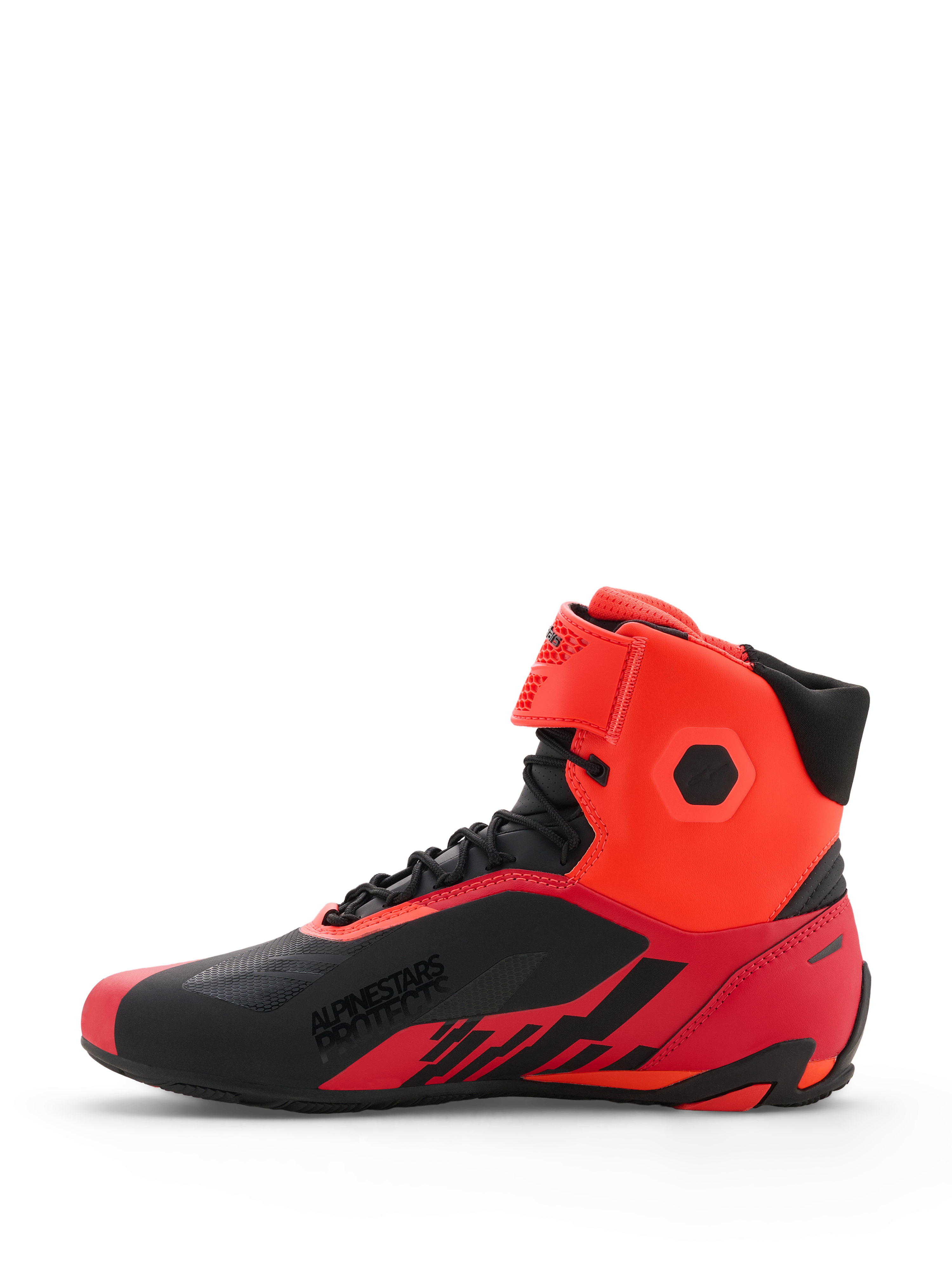Chaussures Alpinestars MM93 Faster-4, chaussures de moto, rouge fluo et noir, vue de profil montrant la construction technique en microfibre, fermeture à lacets avec sangle de cheville à crochet et boucle, marquage « ALPINESTARS PROTECTS » sur le côté, design d'inspiration sportive pour la conduite sur route