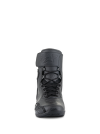 Alpinestars Superfaster Riding Shoes, Noir, vue de face de chaussures de moto montantes avec système de laçage rapide, large sangle supérieure avec logo embossé et design protecteur profilé