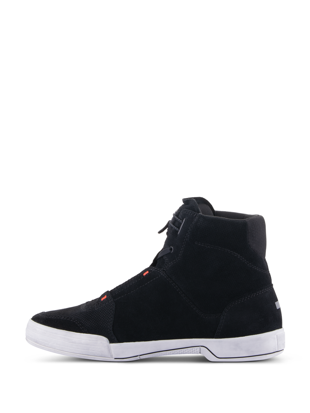Alpinestars Chaussures Chrome, chaussures de moto, noir et gris avec rouge fluo, vue de profil présentant une construction en daim fendu et une semelle en caoutchouc blanc, silhouette de basket décontractée pour la conduite urbaine