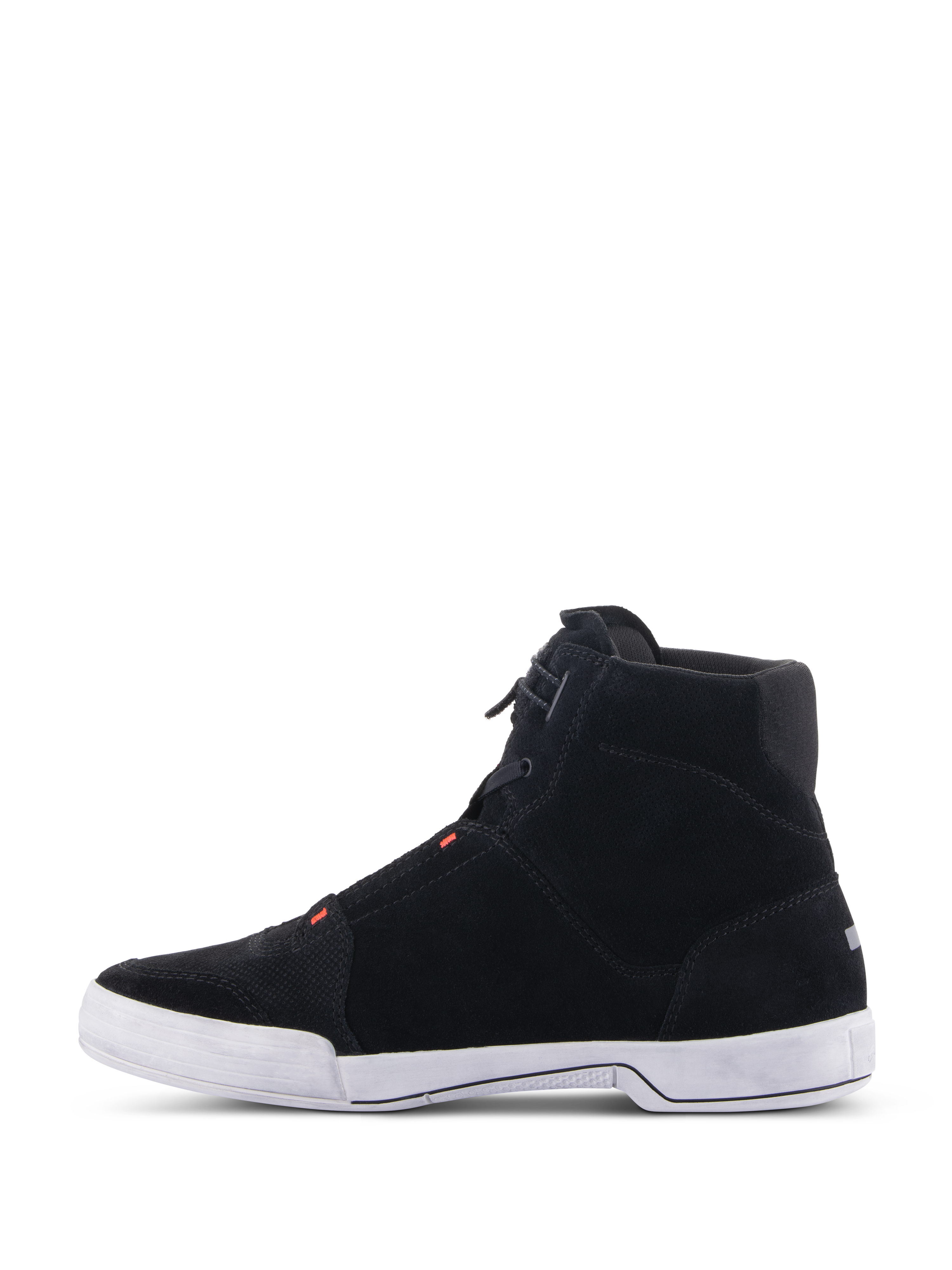 Alpinestars Chaussures Chrome, chaussures de moto, noir et gris avec rouge fluo, vue de profil présentant une construction en daim fendu et une semelle en caoutchouc blanc, silhouette de basket décontractée pour la conduite urbaine