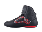 Chaussures Alpinestars FQ20 Faster-3 Rideknit®, chaussures de moto, noires avec graphismes Fabio Quartararo rouges et blancs, modèle montant avec lacets et sangle de cheville, détail rouge au talon, vue de profil