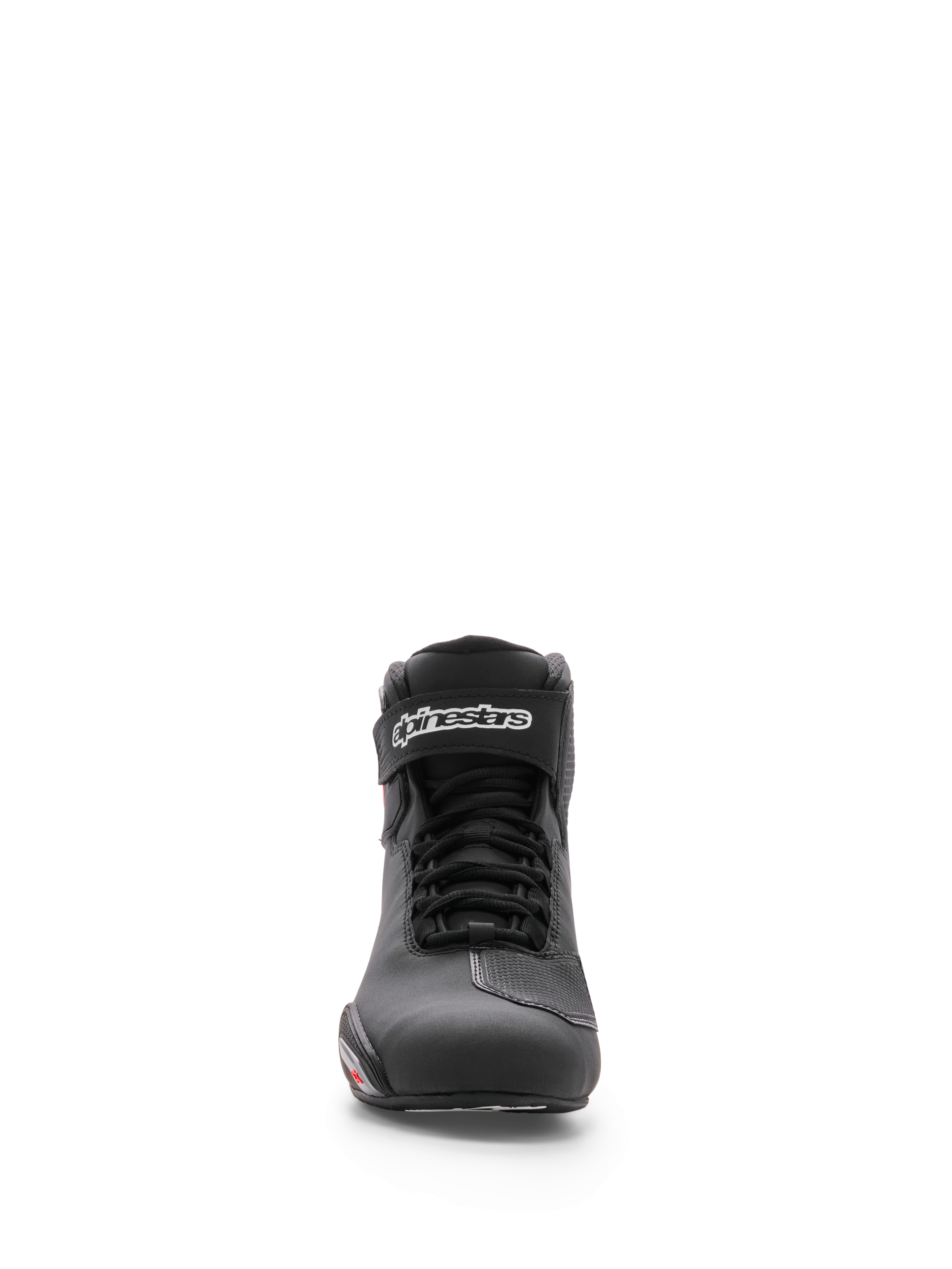 Chaussure Alpinestars Sektor, chaussure de moto, noire, vue de face montrant le châssis en microfibre, le système de laçage rapide et la sangle de cheville avec logo Alpinestars blanc, design athlétique élégant pour la conduite sur route