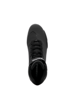 Chaussure Alpinestars Sektor, chaussure de moto, noire, vue de dessus avec système de laçage rapide et sangle de cheville sécurisée avec logo blanc, construction légère en microfibre