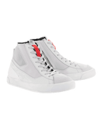 Chaussures Alpinestars Stated, chaussures de moto, Blanc Gris Froid, baskets montantes de style rétro avec semelles en caoutchouc vulcanisé, boucles de lacets rouges et construction durable en nubuck et toile.