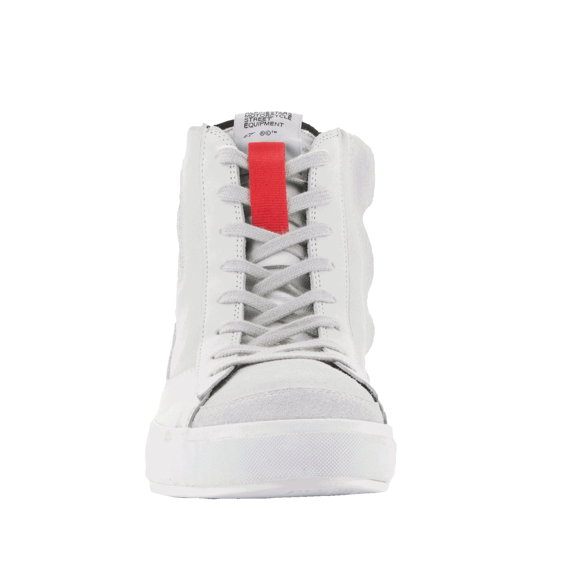 Chaussures Alpinestars Stated, chaussures de conduite urbaine, blanc et gris froid, vue de face d'une basket montante avec un détail rouge distinctif sur la languette, des lacets gris et une semelle vulcanisée blanche, design minimaliste inspiré du skate