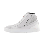 Chaussures Alpinestars Stated, chaussures de moto urbaines, White Cool Gray, style sneaker de rue montante, fabrication en nubuck et daim, fermeture éclair latérale, semelle vulcanisée blanche, col de cheville côtelé