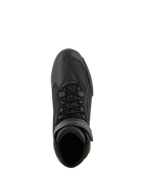 Chaussures de moto Alpinestars Faster-3 Drystar®, noir et gris froid, vue de dessus montrant la structure en microfibre, les lacets noirs et la sangle de cheville à boucles et crochets, design technique d'inspiration sportive pour la conduite sur route par tous les temps