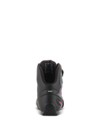 Chaussures Alpinestars Stella Faster-3 Drystar® pour femme, noir gris foncé fuchsia, vue arrière du talon montrant la bande réfléchissante et le logo fuchsia, chaussures de moto imperméables avec semelle texturée et col rembourré