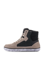 Chaussure imperméable Alpinestars J-6, chaussure de moto, Noir Flint Blanc, style basket montante avec empiècements en cuir gris silex et noir, lacets crème et semelle en caoutchouc blanc moucheté, design urbain décontracté pour la moto
