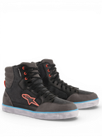 Alpinestars J-6 Waterproof Canvas, chaussures de moto urbaines pour homme, cuir gris et noir avec accents bleus et orange.