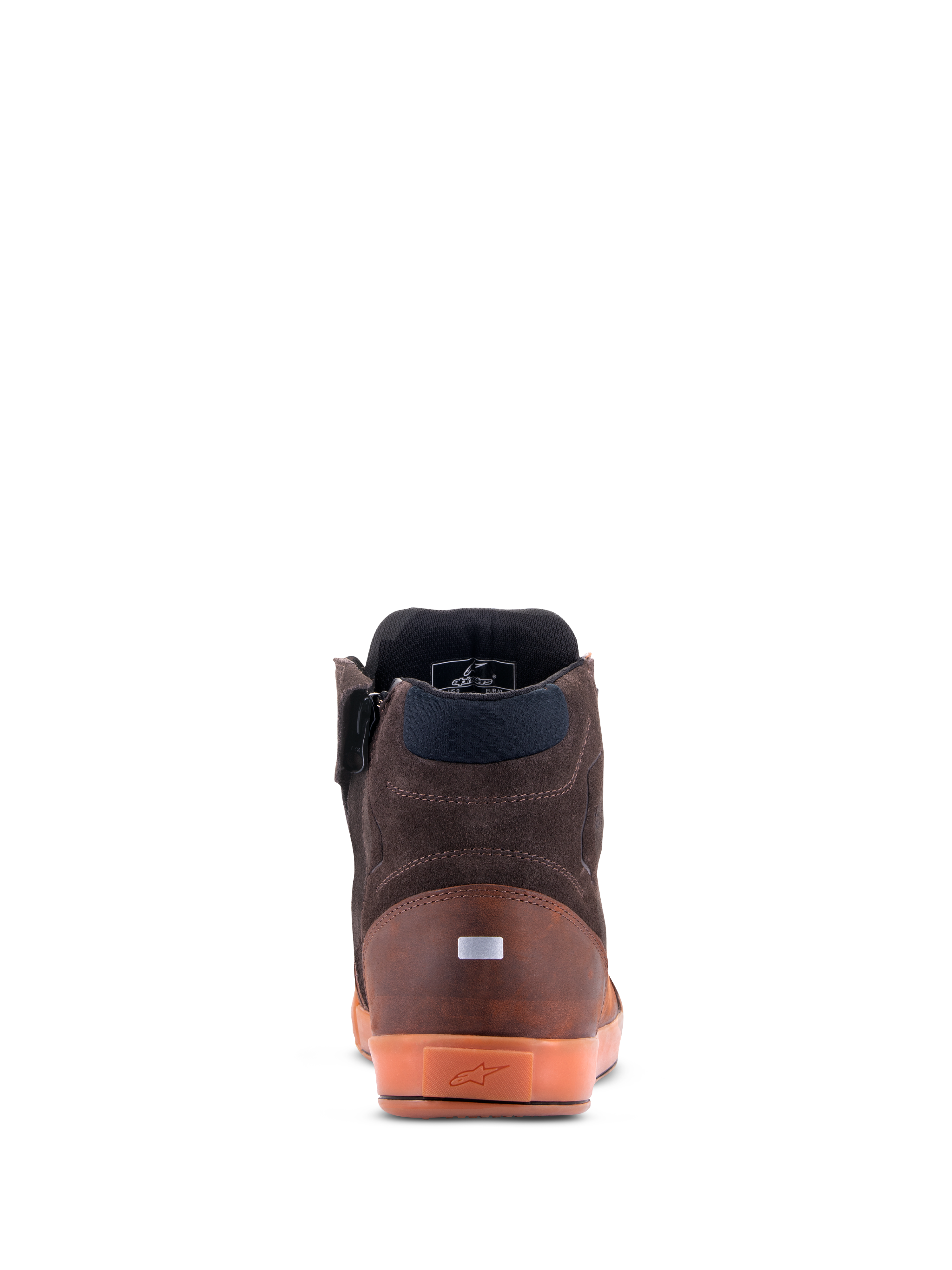Chaussures Alpinestars Chrome Crafted Drystar®, vue arrière, Brun, chaussures de moto urbaines décontractées, construction en cuir et daim, semelle en gomme translucide avec logo embossé, détail réfléchissant au talon