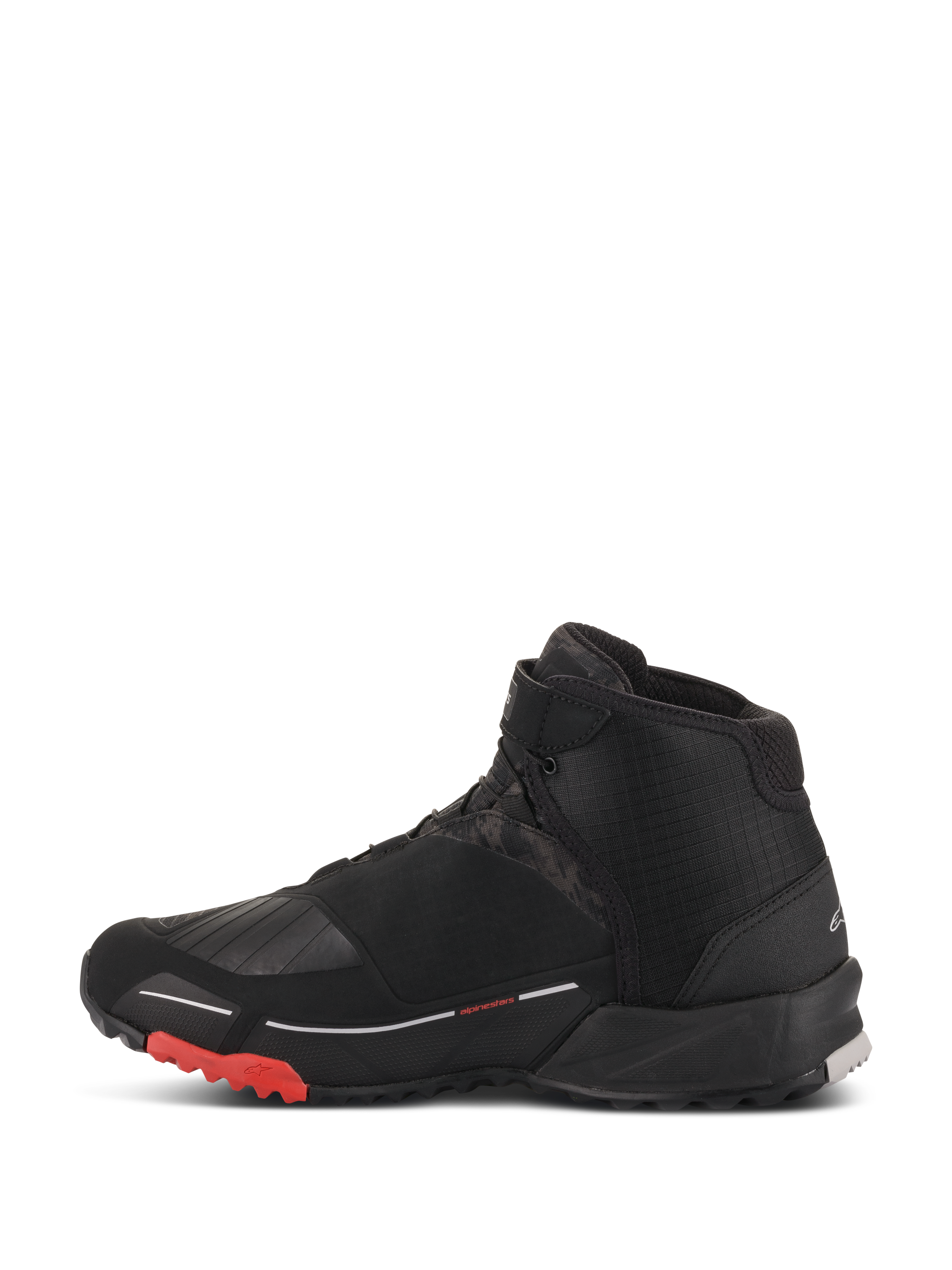 Chaussures de moto Alpinestars CR-X Drystar®, Noir Camo Rouge, chaussures imperméables, vue de profil, tige en textile noir avec panneaux à motif camouflage sombre, accents rouges sur la semelle extérieure, design athlétique inspiré des chaussures de running.
