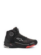 Chaussures de moto Alpinestars CR-X Drystar, chaussures de moto imperméables en Black Camo Red, vue de profil avec tige à motif camouflage texturé, logo Alpinestars blanc, sangle à la cheville et semelle crantée noire avec des accents rouges à la pointe