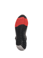 Chaussures de moto Alpinestars CR-X Drystar®, vue de la semelle, présentant un motif de crampons multicolore avec du rouge à la pointe, du noir au milieu et du gris au talon, design d'adhérence agressif pour la protection à moto et le confort de marche.
